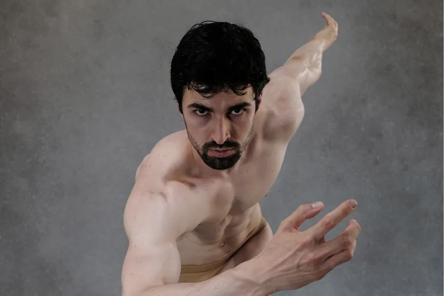 532 张男性漫画浮夸动作姿势高清参考图